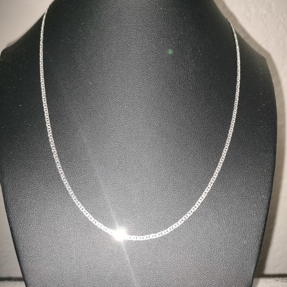 Elegant Silver Necklace